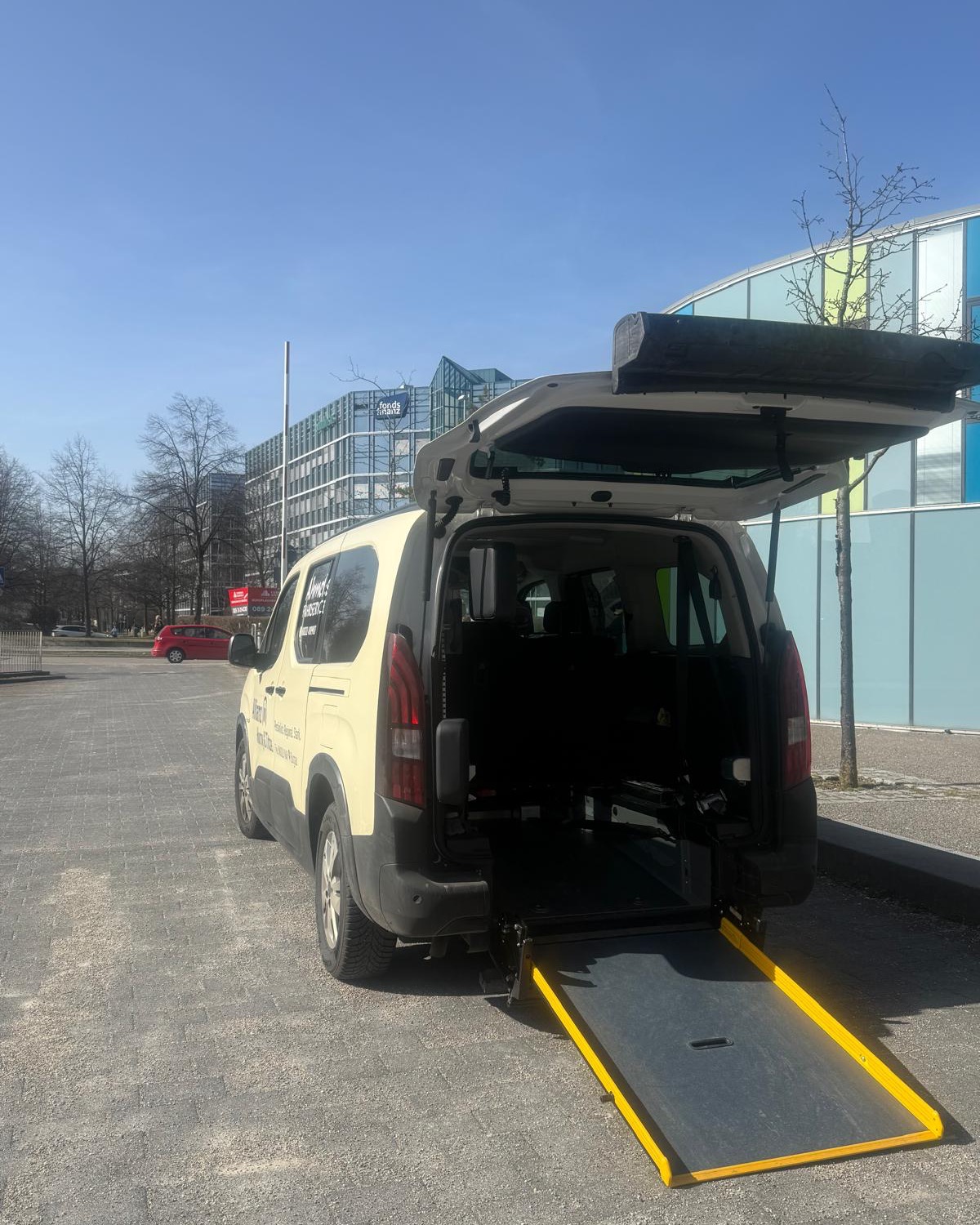 Ahmets Fahrservice bei einer Fahrt