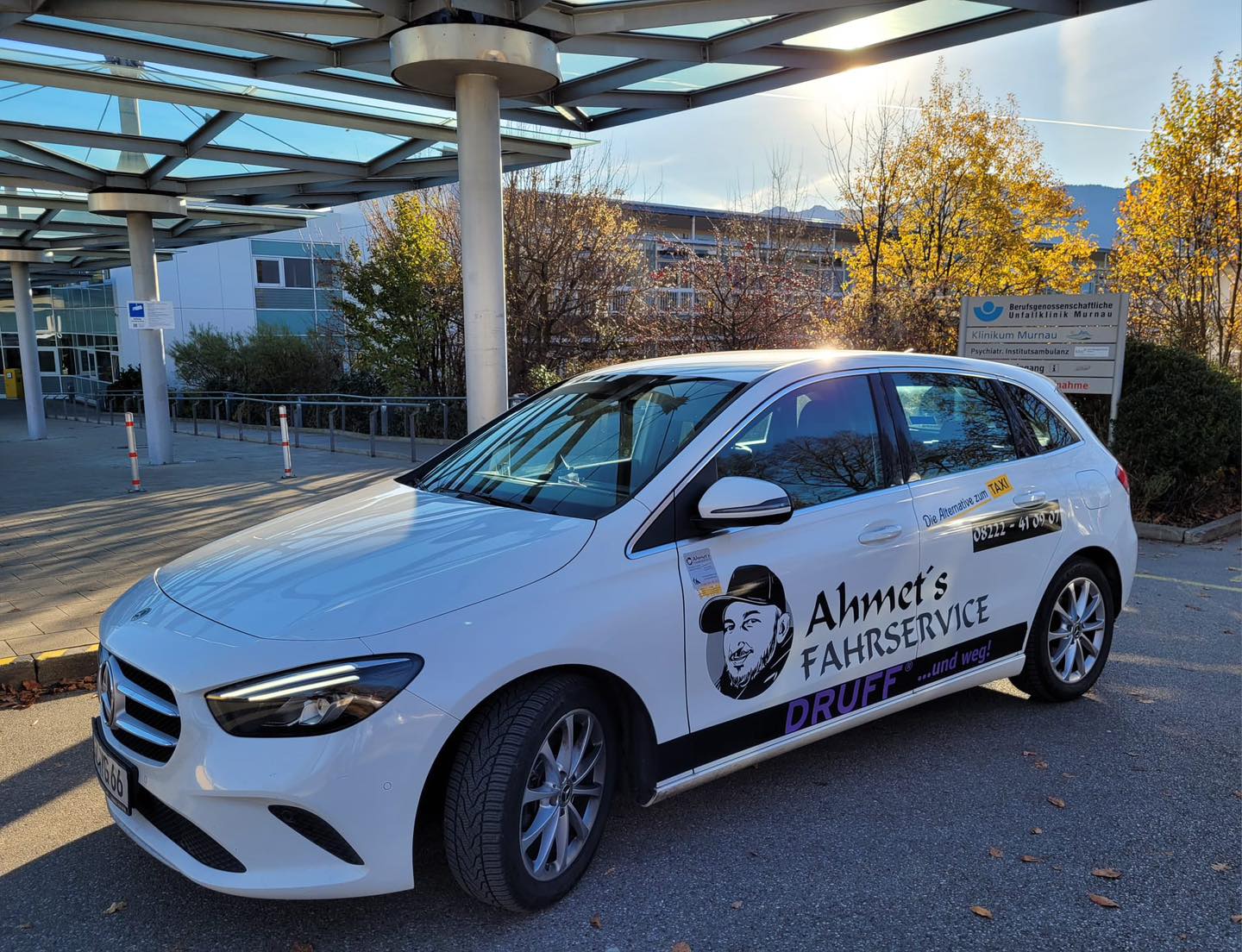 Ahmets Fahrservice Fahrzeug vor Ort